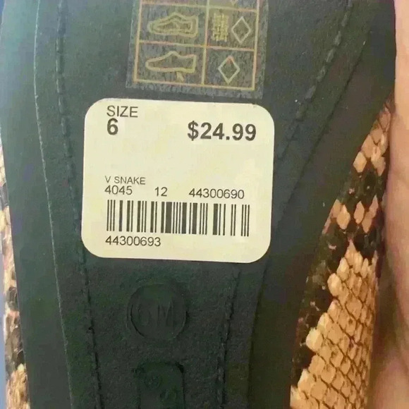 Pierre Dumas Ballet Flats - Picture 9 of 9